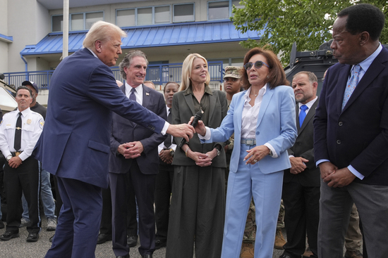 President Donald Trump speaks with members of law enforcement and National Guard soldiers, Thursday, Aug. 21, 2025, in Washington, as Interior Secretary Doug Burgum, Attorney General Pam Bondi, U.S. Attorney for the District of Columbia Jeanine Pirro and Leo Terrell listen. (AP Photo/Jacquelyn Martin) President Donald Trump speaks with members of law enforcement and National Guard soldiers, Thursday, Aug. 21, 2025, in Washington, as Interior Secretary Doug Burgum, Attorney General Pam Bondi, U.S. Attorney for the District of Columbia Jeanine Pirro and Leo Terrell listen. (AP Photo/Jacquelyn Martin)